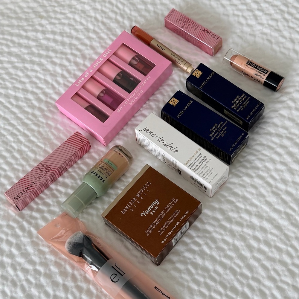 Jane Iredale Yummy Lipstick - Rich Brown